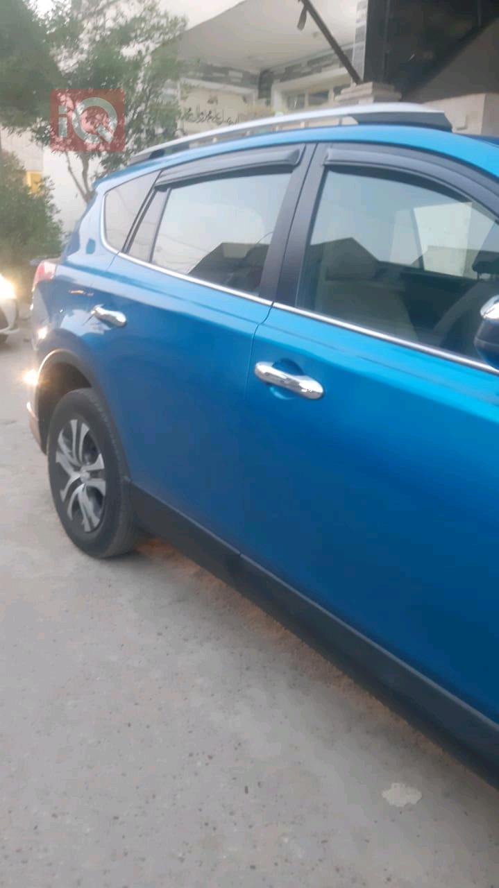 تۆیۆتا ڕاڤ 4